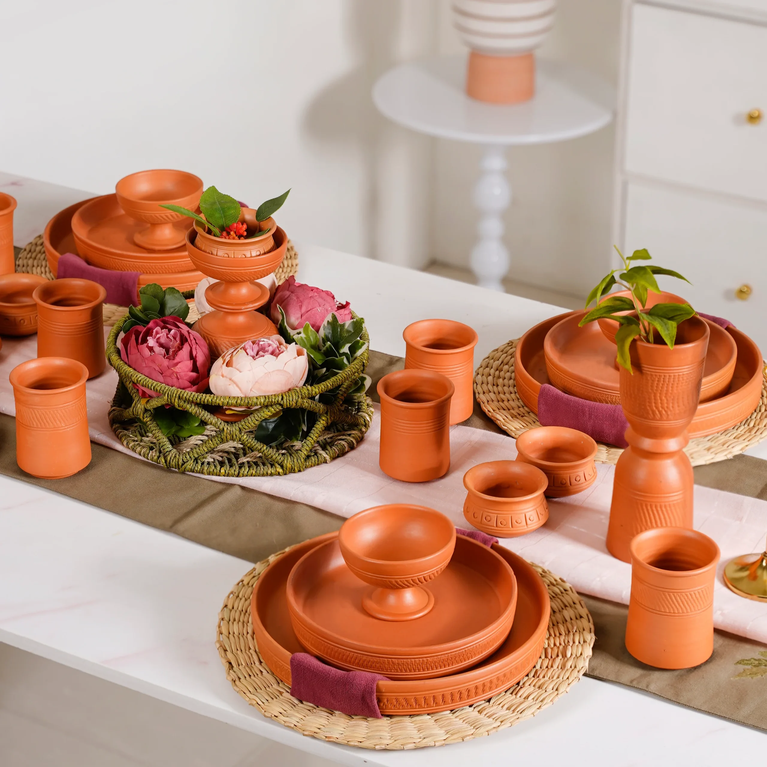 Earthenware crockery